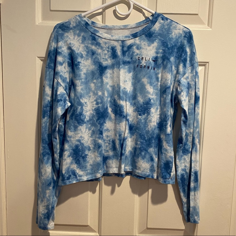 Hollister Cropped Long Sleeve Top